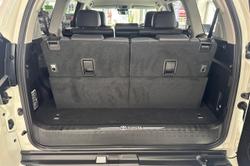 2023 Toyota Landcruiser Prado VX Flat Tailgate