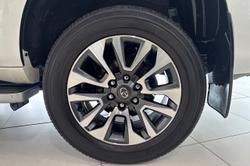 2023 Toyota Landcruiser Prado VX Flat Tailgate