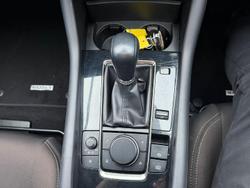 2020 Mazda 3 G20 Evolve