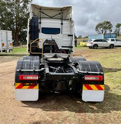 2022 Volvo Fm Series FM11 WHITE