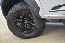 2026 Isuzu D-MAX BLADE MY25.5 4X4 Dual Range Moonstone White