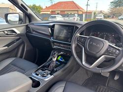 2026 Isuzu MU-X X-TERRAIN MY25.5 4X4 Dual Range Moonstone White