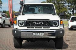 2025 Toyota Landcruiser GXL