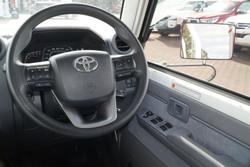 2025 Toyota Landcruiser GXL