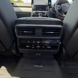 2025 Lexus LX 600 Luxury