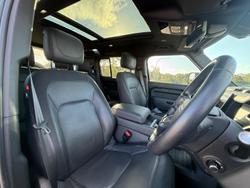2023 Land Rover Defender 110 D300 X-Dynamic HSE