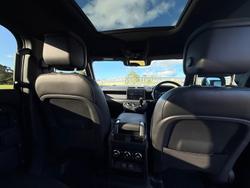 2023 Land Rover Defender 110 D300 X-Dynamic HSE
