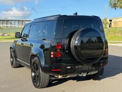 2023 Land Rover Defender 110 D300 X-Dynamic HSE