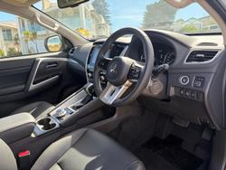 2024 Mitsubishi Pajero Sport GLS