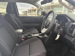 2025 Mitsubishi Triton GLX-R