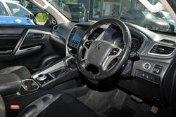 2022 Mitsubishi Pajero Sport Exceed