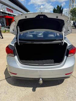 2014 Hyundai Elantra Trophy MD3 Sleek Silver