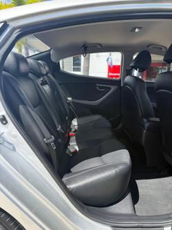 2014 Hyundai Elantra Trophy MD3 Sleek Silver