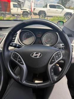 2014 Hyundai Elantra Trophy MD3 Sleek Silver
