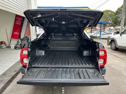 2023 Toyota Hilux SR5