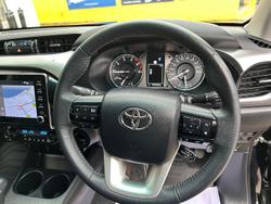 2023 Toyota Hilux SR5