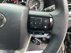 2023 Toyota Hilux SR5