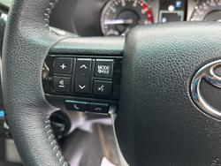 2023 Toyota Hilux SR5