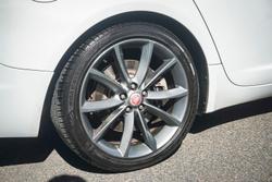 2015 Jaguar XF Premium Luxury