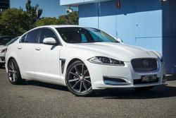 2015 Jaguar XF Premium Luxury