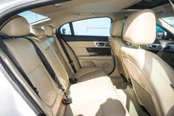 2015 Jaguar XF Premium Luxury