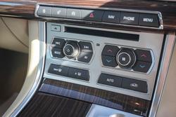 2015 Jaguar XF Premium Luxury