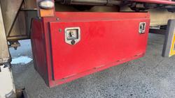 2016 Krueger 24P Drop Deck Red