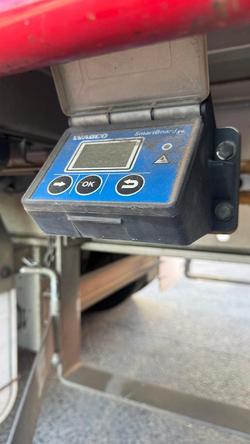 2016 Krueger 24P Drop Deck Red