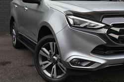 2024 Isuzu MU-X LS-T