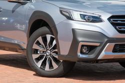 2025 Subaru Outback AWD Touring XT