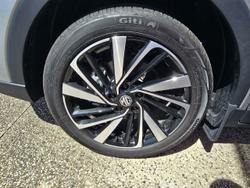 2024 MG ZS Essence Hybrid+