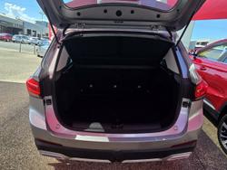 2024 MG ZS Essence Hybrid+