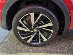 2024 MG ZS Essence Hybrid+