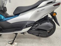 2025 CFMOTO 2025 CFMOTO 150CC 150SC Scooter ABS Silver