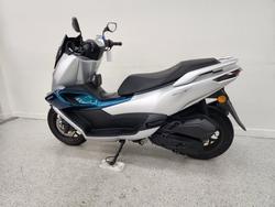 2025 CFMOTO 2025 CFMOTO 150CC 150SC Scooter ABS Silver