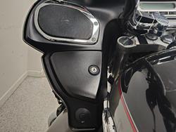 2011 Kawasaki VULCAN 1700 VOYAGER (ABS) Black