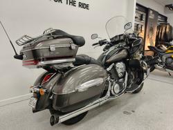 2011 Kawasaki VULCAN 1700 VOYAGER (ABS) Black