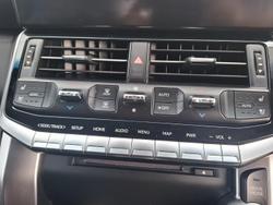 2022 Toyota Landcruiser VX