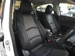 2015 Mazda 3 Maxx