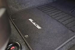 2025 Isuzu D-MAX BLADE