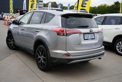 2017 Toyota RAV4 GXL