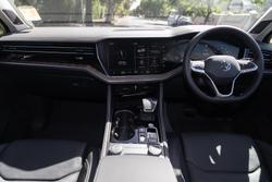 2025 Volkswagen Touareg 210TDI Elegance