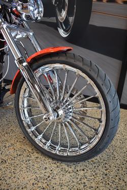 2017 HARLEY-DAVIDSON FXSB SOFTAIL BREAKOUT