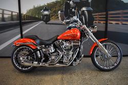 2017 HARLEY-DAVIDSON FXSB SOFTAIL BREAKOUT