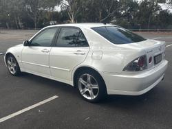 2001 Lexus IS 200 Sports Luxury GXE10R MY02 White Pearl