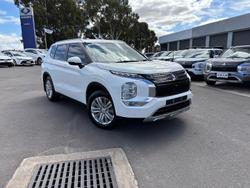 2023 Mitsubishi Outlander LS