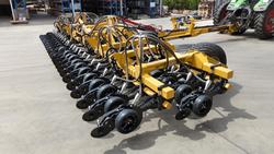 0 SERAFIN ULTISOW FORWARD FOLD S1248 SINGLE DISC SEEDER YELLOW