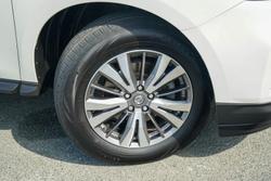 2017 Nissan Pathfinder ST