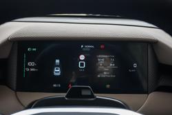2025 MG MGS5 EV Essence 49