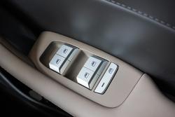 2025 MG MGS5 EV Essence 49